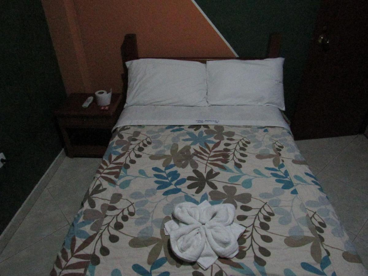Hotel Ciudad Dulce 모니키라 외부 사진