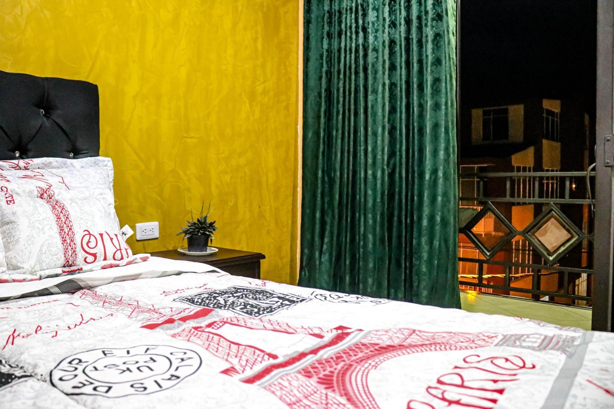 Hotel Ciudad Dulce 모니키라 외부 사진