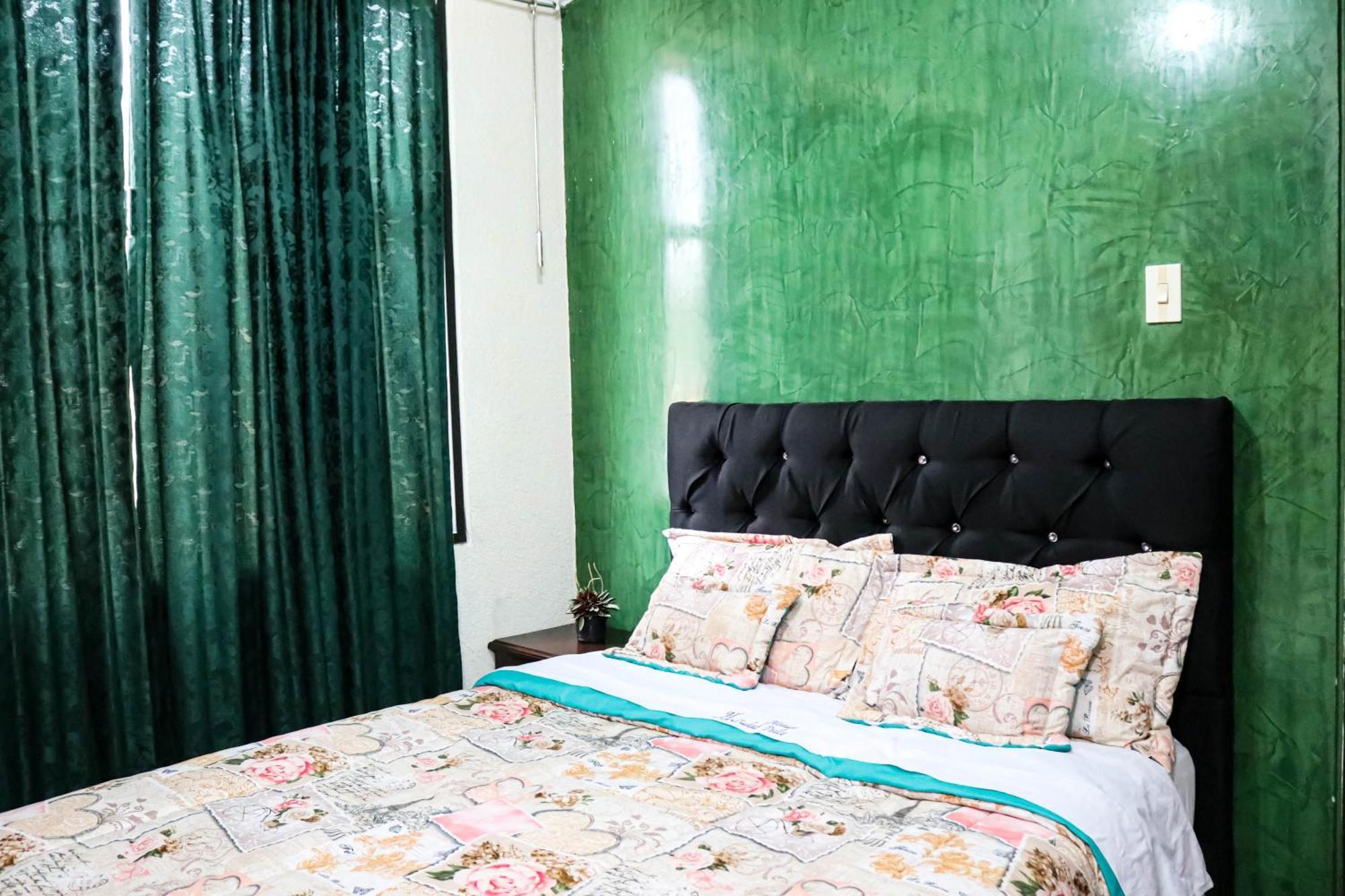 Hotel Ciudad Dulce 모니키라 외부 사진